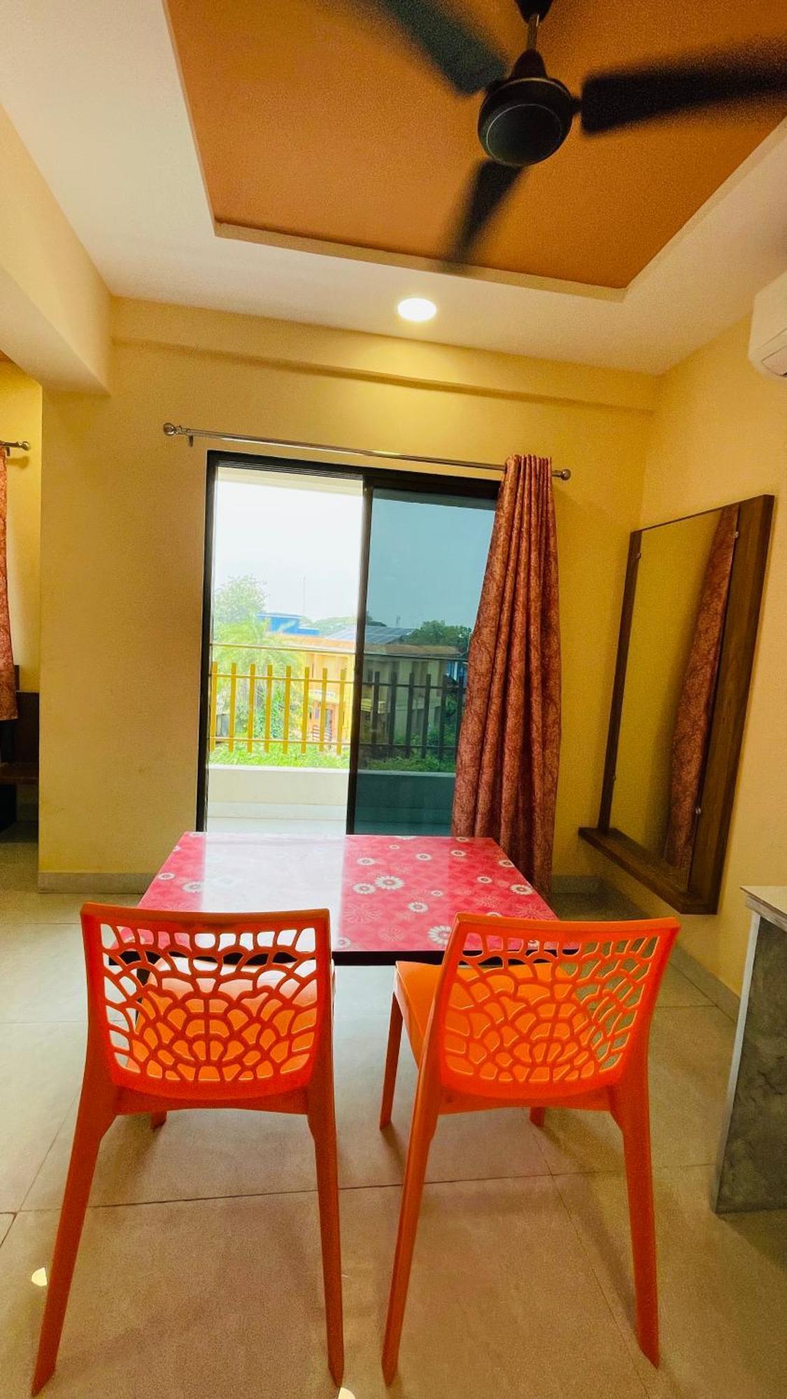 Devka House Hotel Daman Bagian luar foto