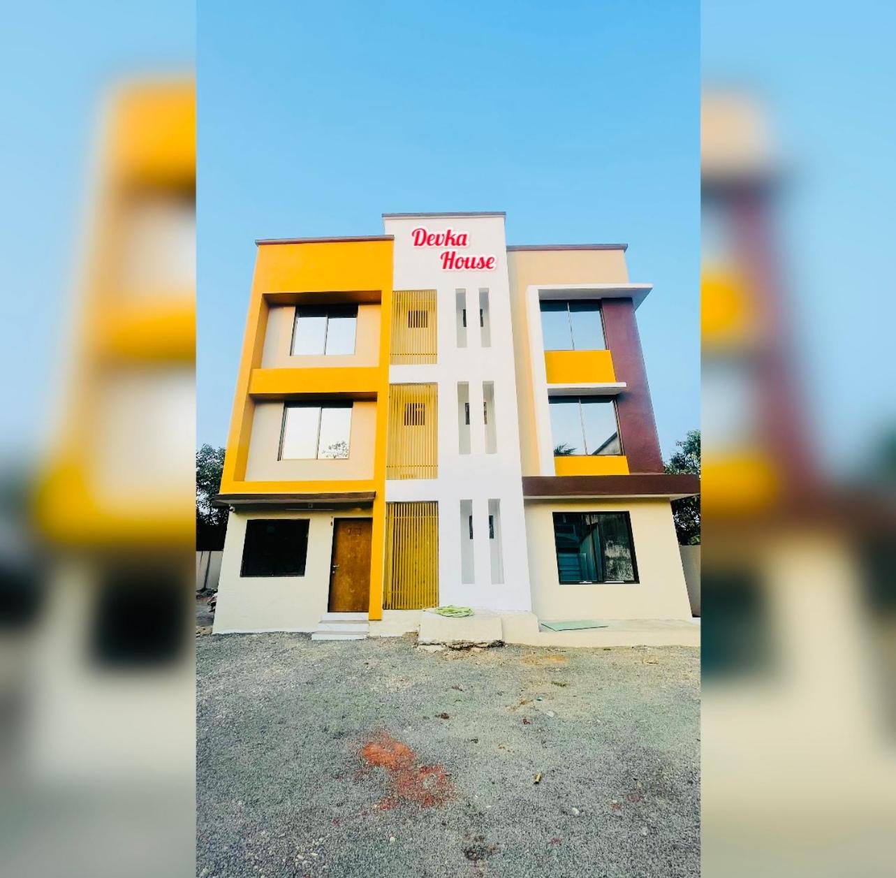 Devka House Hotel Daman Bagian luar foto