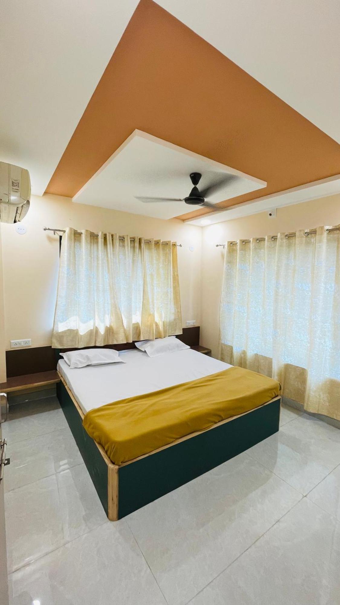 Devka House Hotel Daman Bagian luar foto