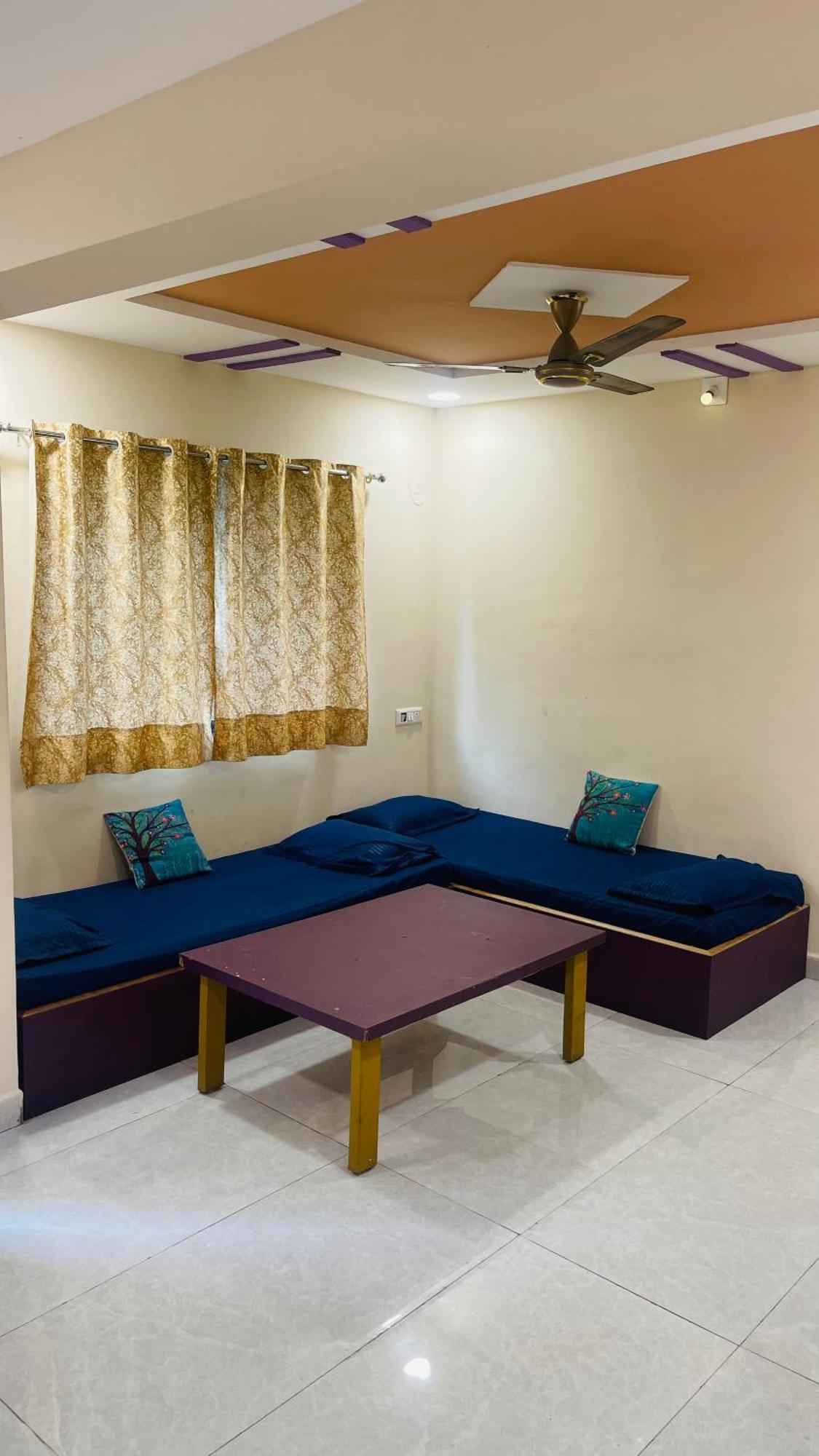Devka House Hotel Daman Bagian luar foto