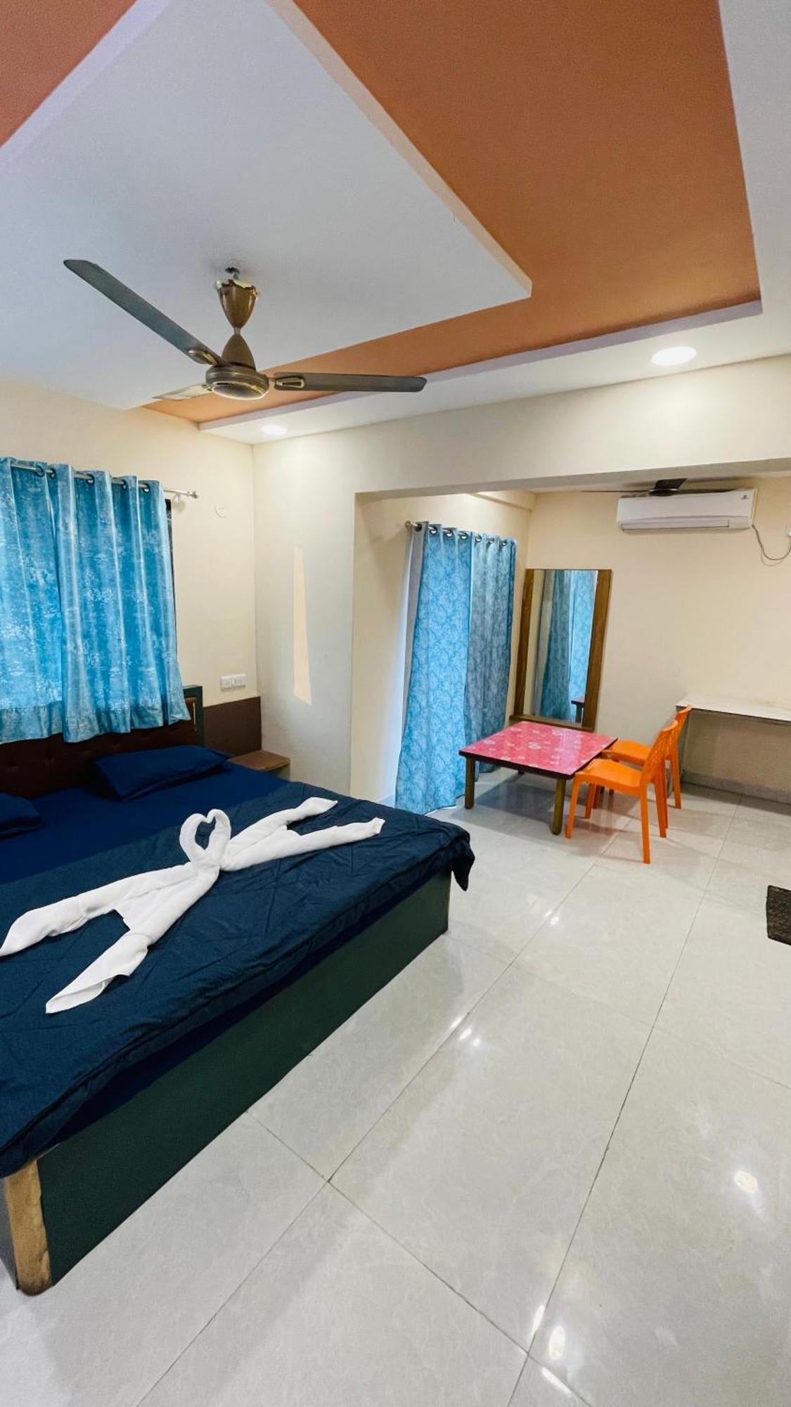 Devka House Hotel Daman Bagian luar foto
